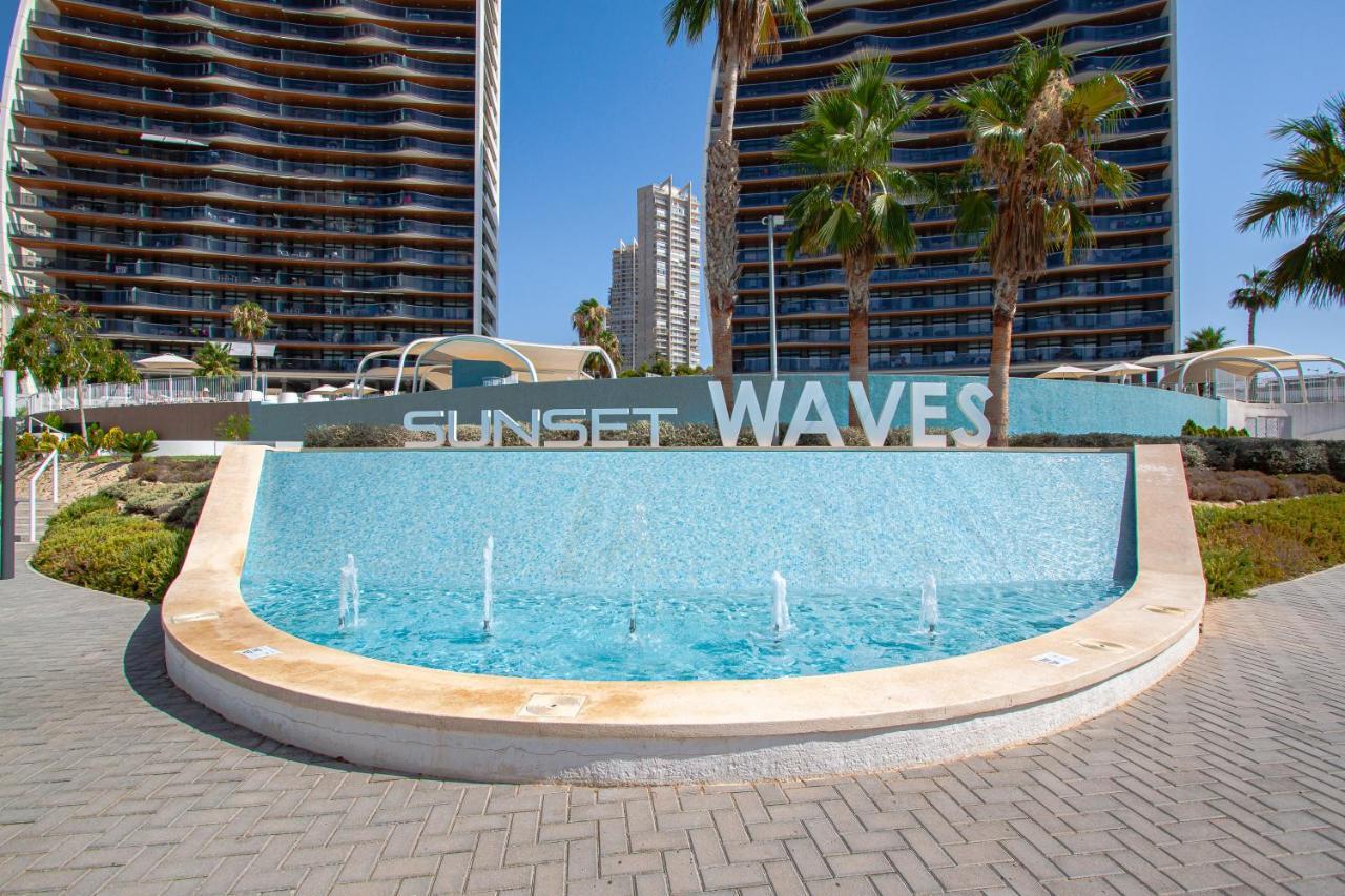 Sunset Waves Sea View Apartments Μπένιντορμ Εξωτερικό φωτογραφία
