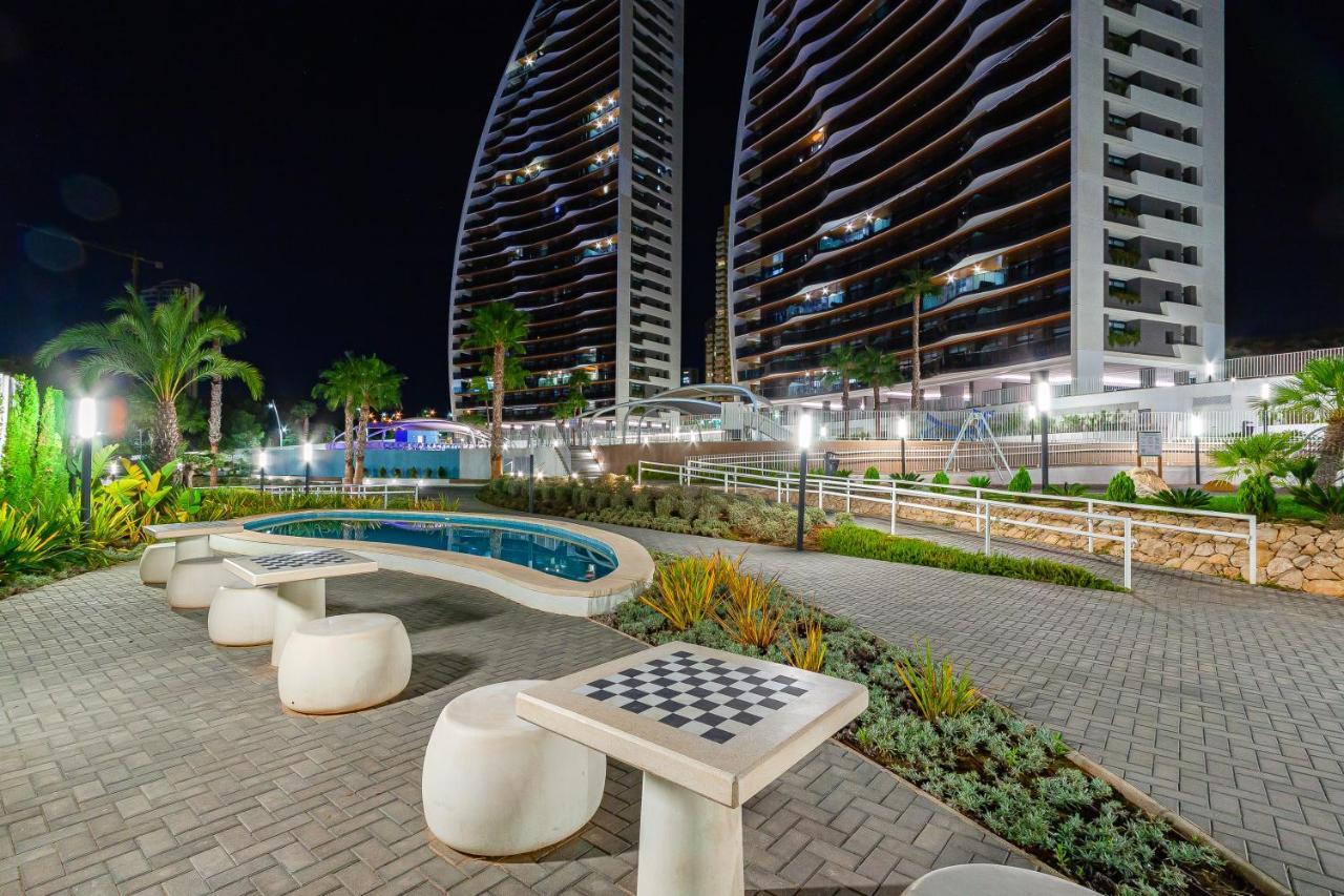 Sunset Waves Sea View Apartments Μπένιντορμ Εξωτερικό φωτογραφία