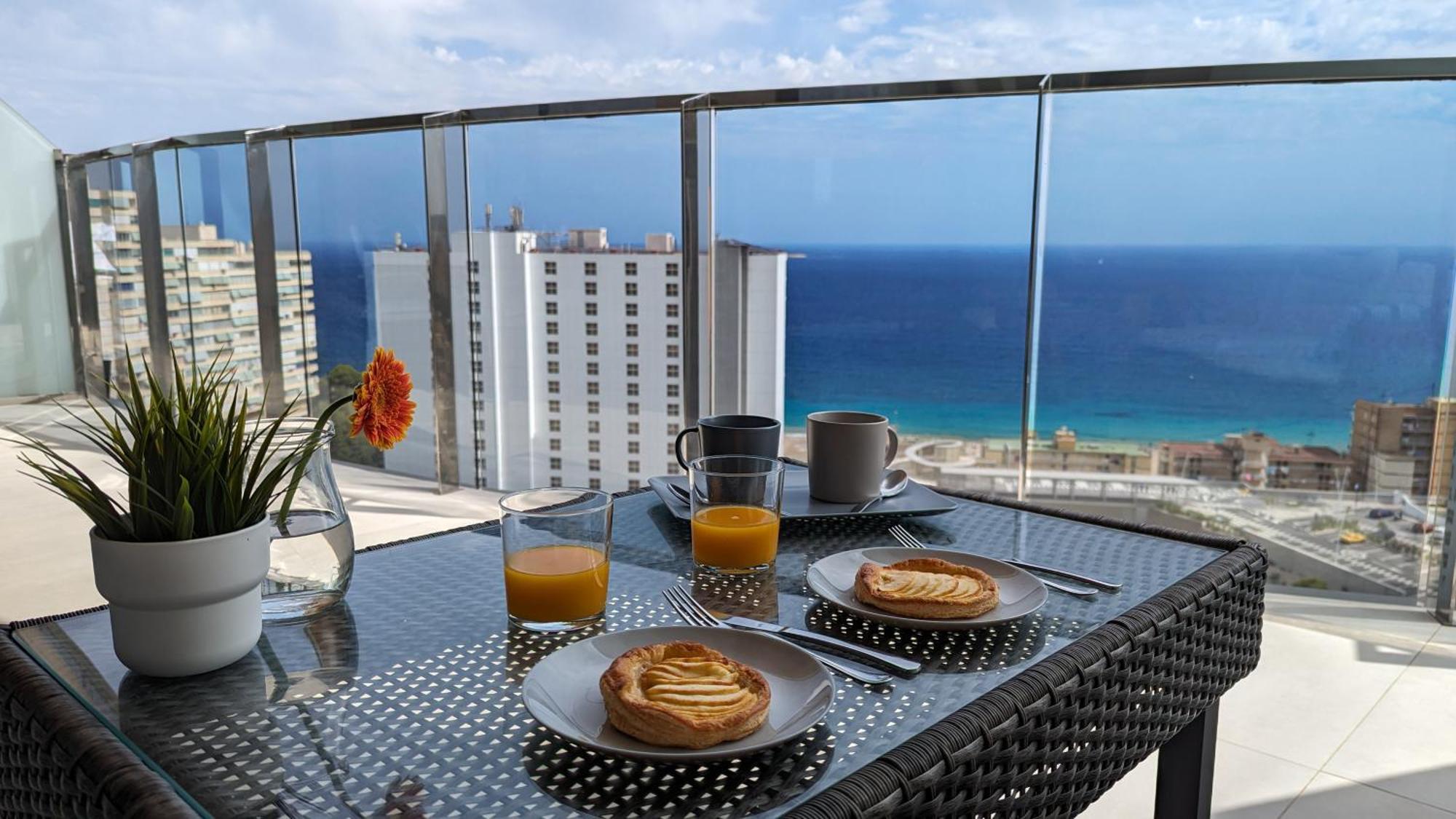 Sunset Waves Sea View Apartments Μπένιντορμ Εξωτερικό φωτογραφία