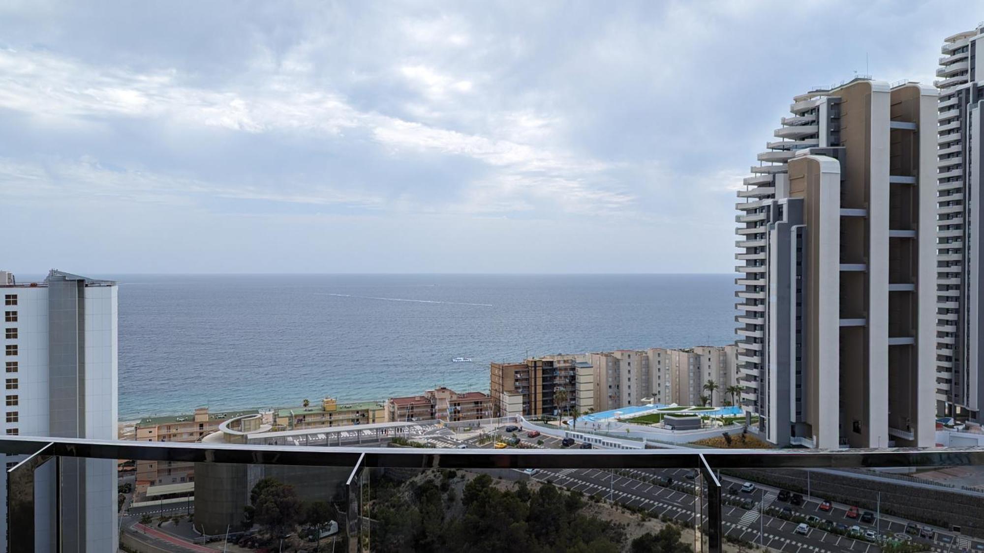 Sunset Waves Sea View Apartments Μπένιντορμ Εξωτερικό φωτογραφία