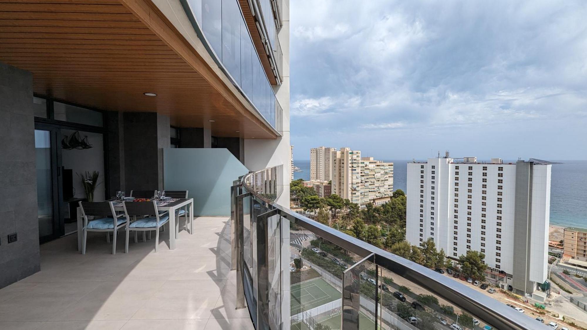 Sunset Waves Sea View Apartments Μπένιντορμ Εξωτερικό φωτογραφία