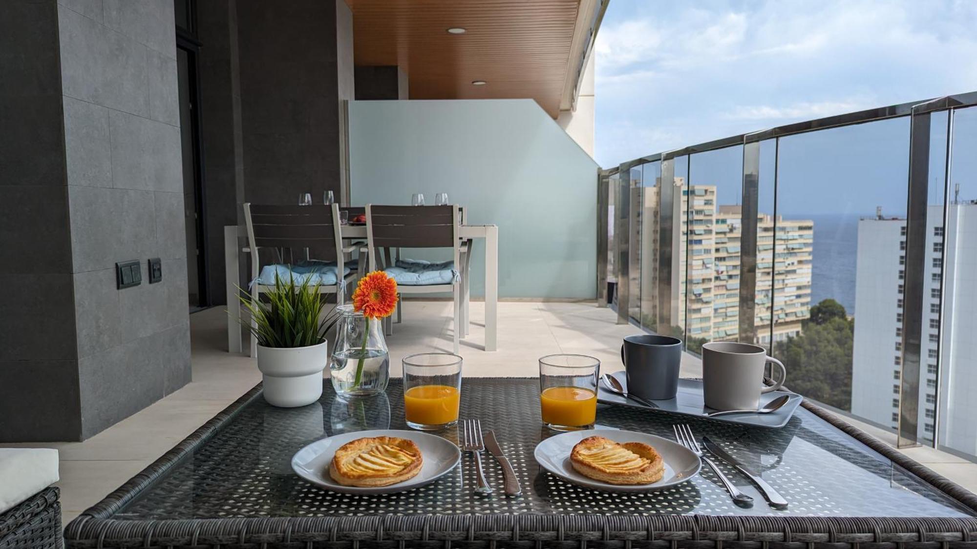Sunset Waves Sea View Apartments Μπένιντορμ Εξωτερικό φωτογραφία